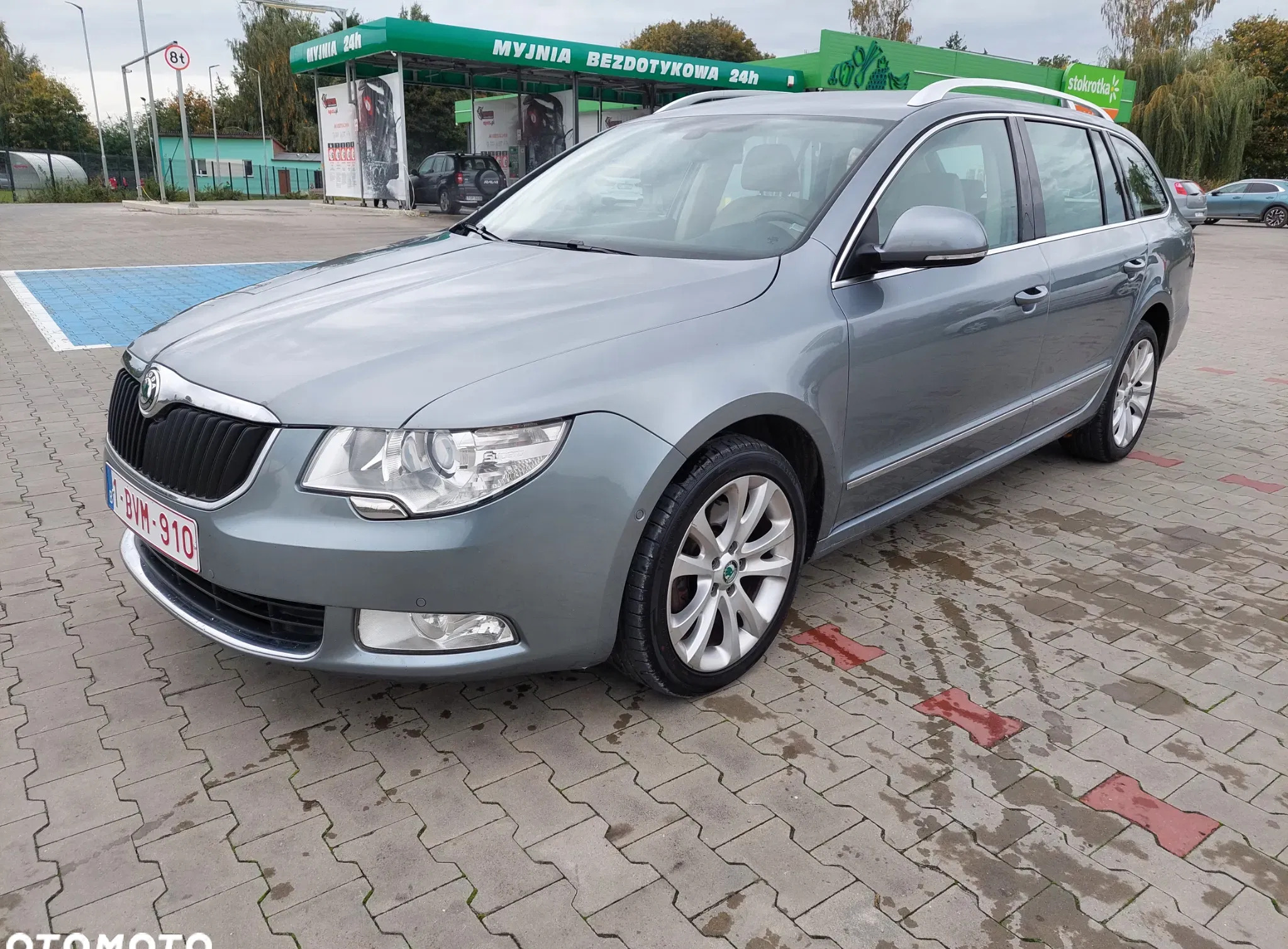 samochody osobowe Skoda Superb cena 32700 przebieg: 295000, rok produkcji 2010 z Zawiercie